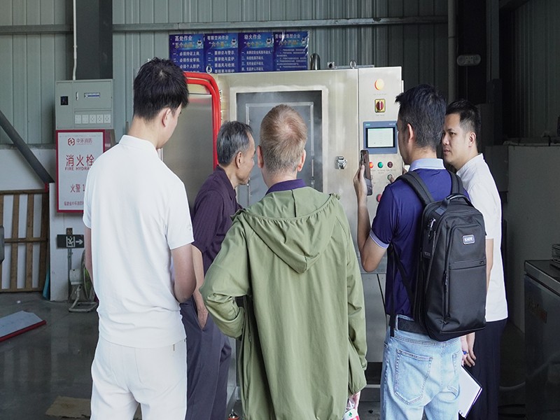 广州极速热烈欢迎泰国 Gas Solution Co., Ltd. 莅临工厂参观并洽谈合作